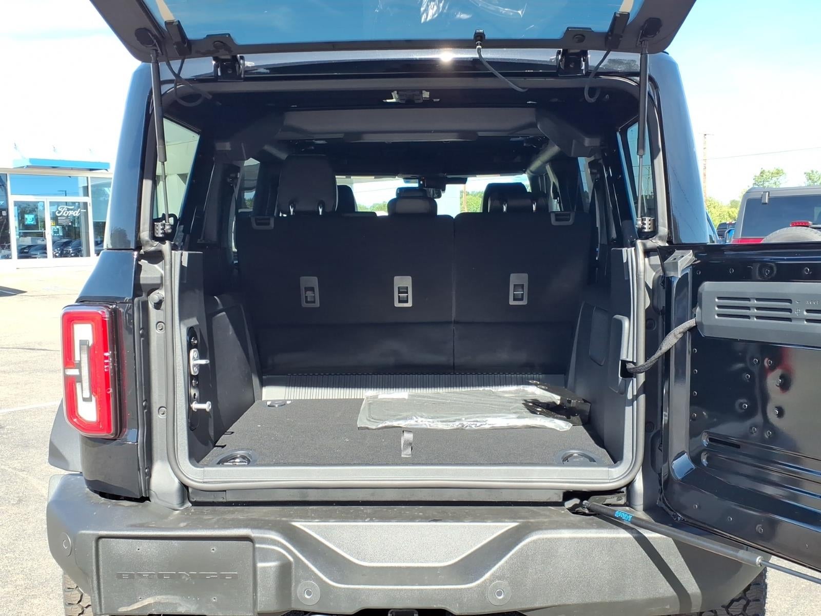 2026 Ford Bronco OUTER BANKS 4 DOOR 4X4