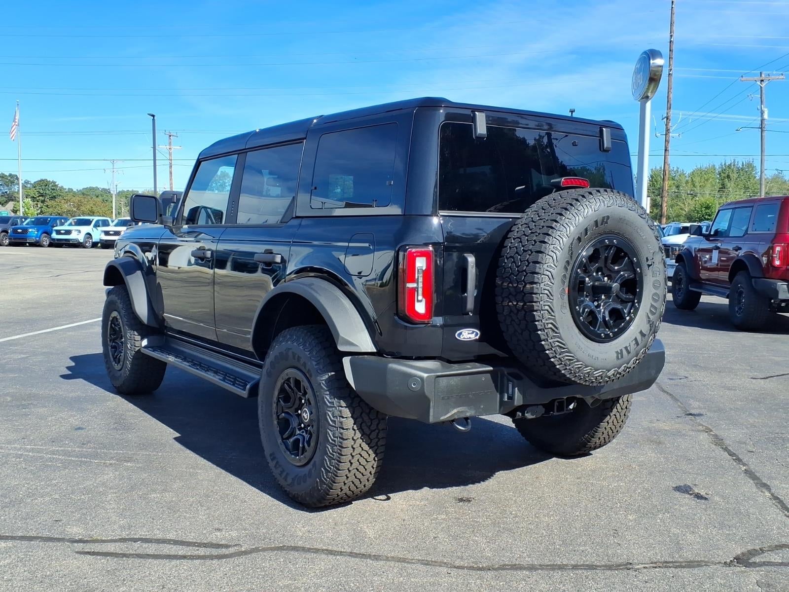 2026 Ford Bronco OUTER BANKS 4 DOOR 4X4