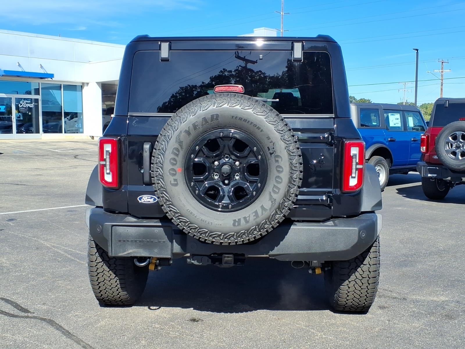 2026 Ford Bronco OUTER BANKS 4 DOOR 4X4