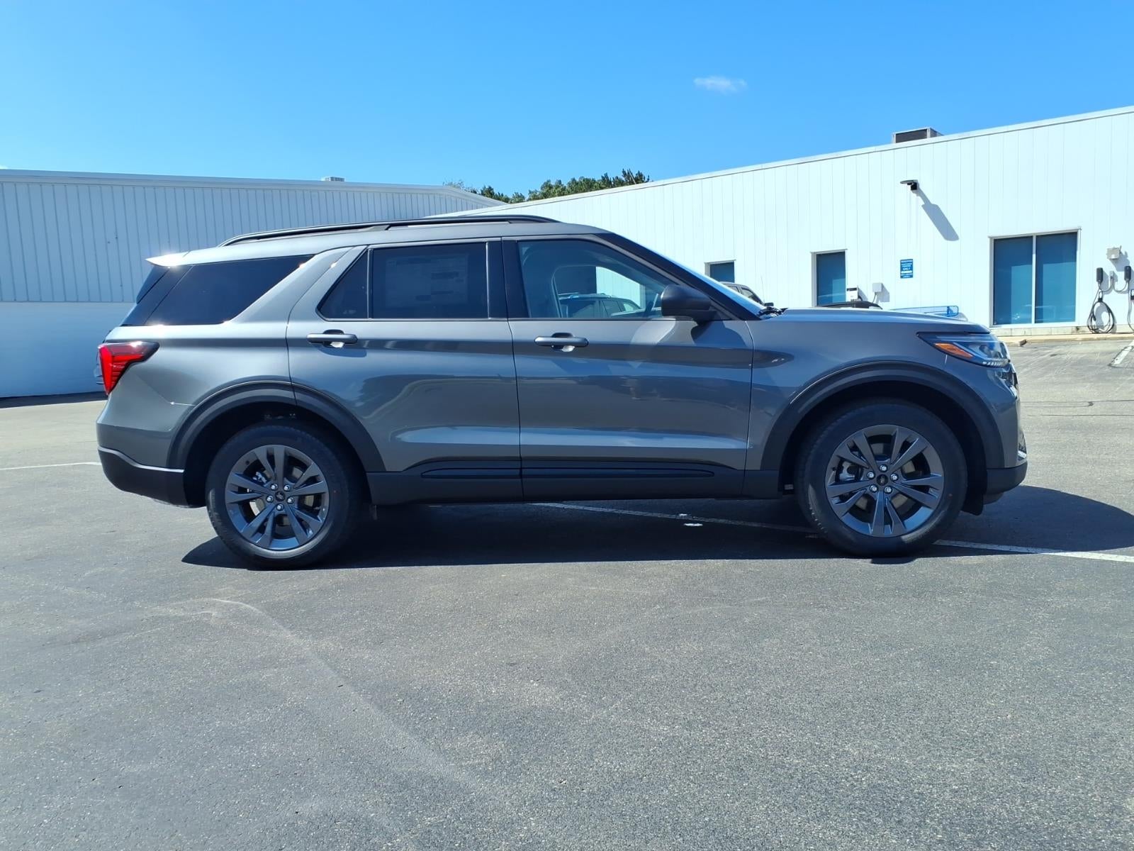 2026 Ford Explorer ACTIVE W/200A PKG 4WD