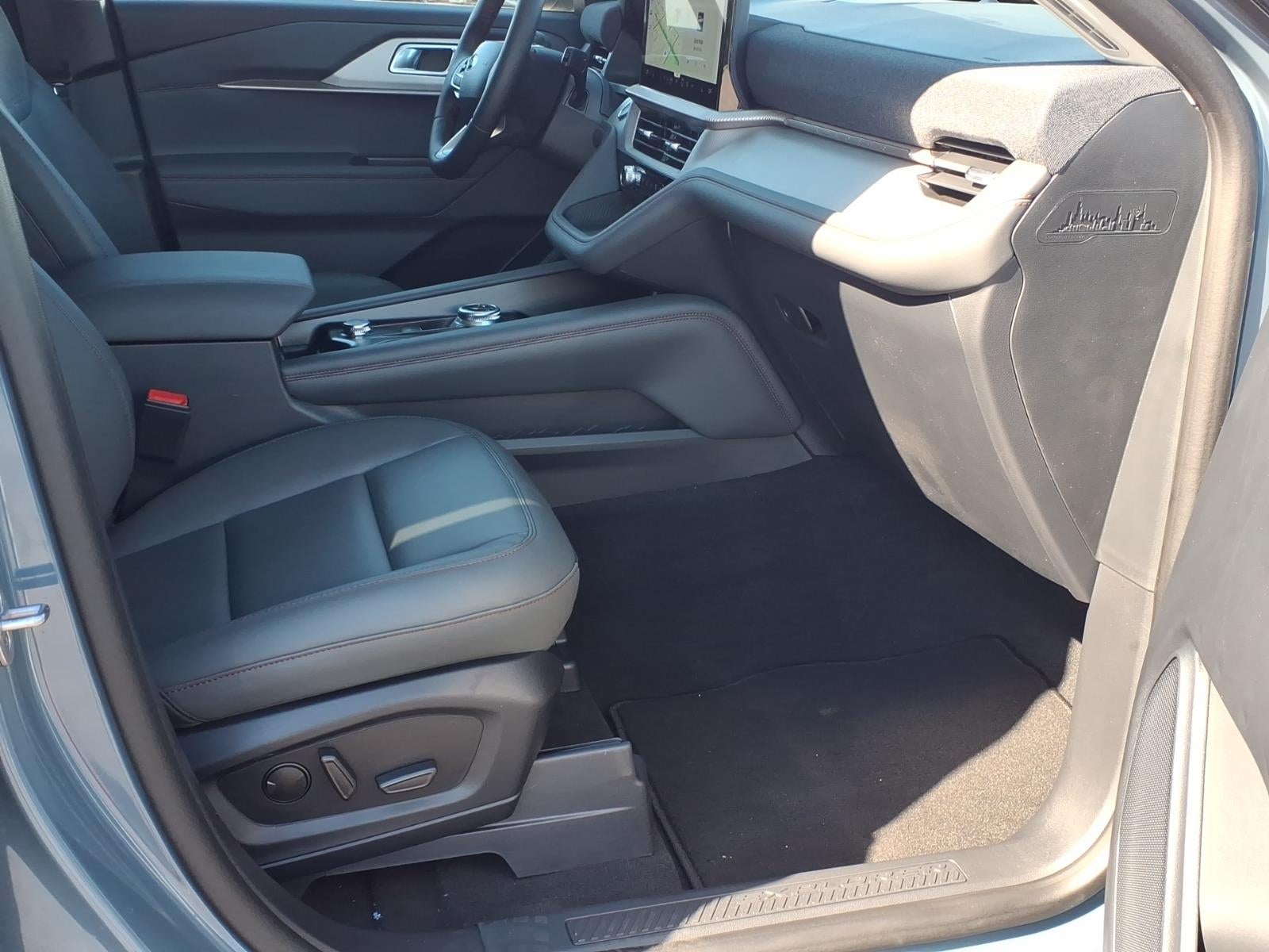 2026 Ford Explorer ACTIVE W/200A PKG 4WD