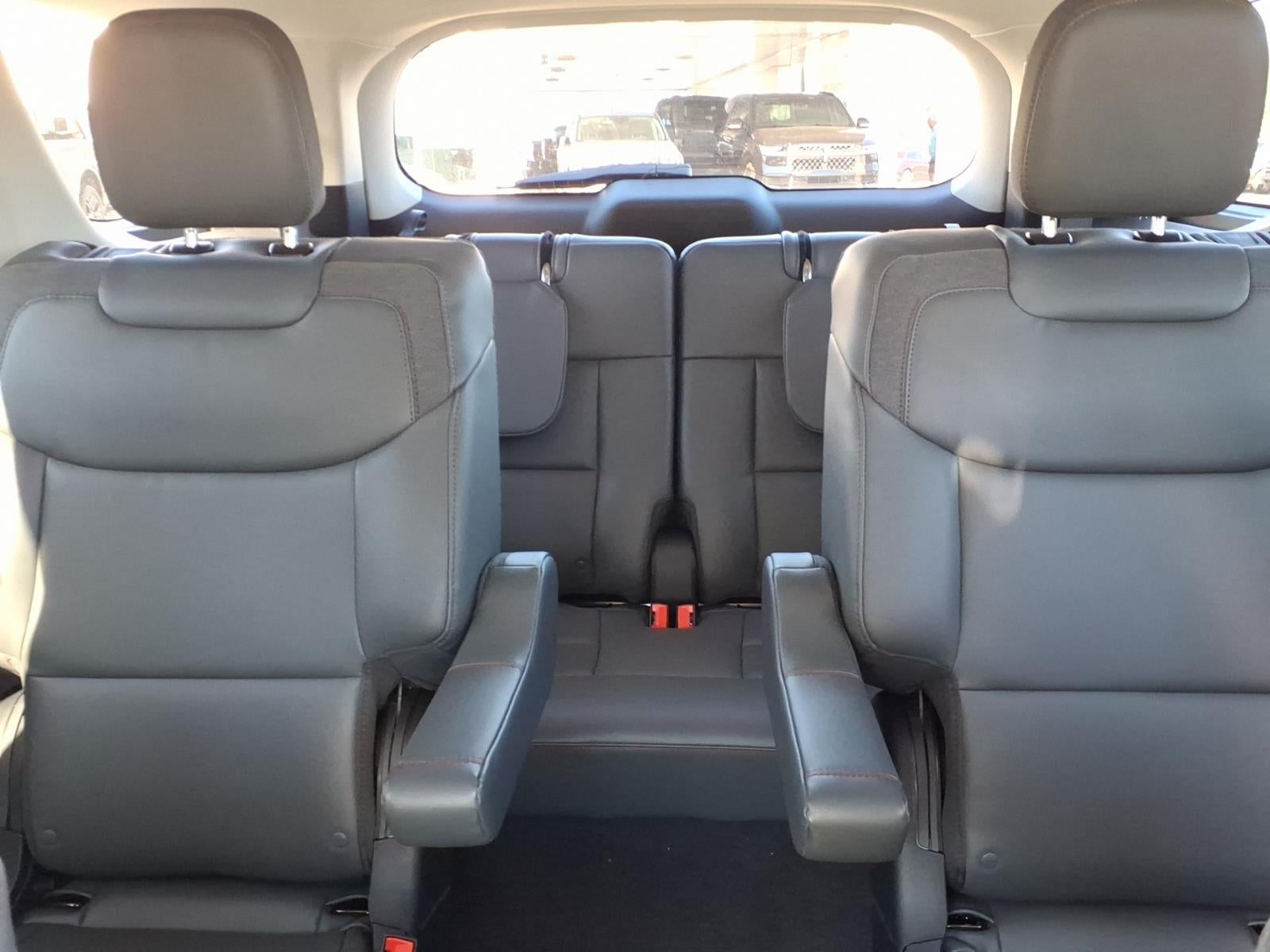 2026 Ford Explorer ACTIVE W/200A PKG 4WD