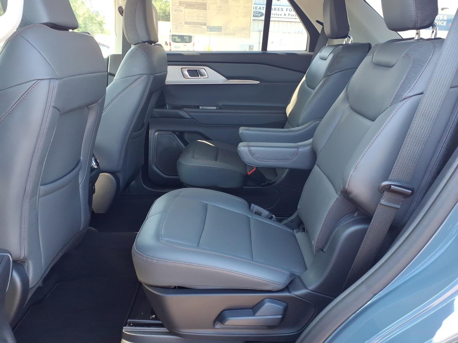 2026 Ford Explorer ACTIVE W/200A PKG 4WD