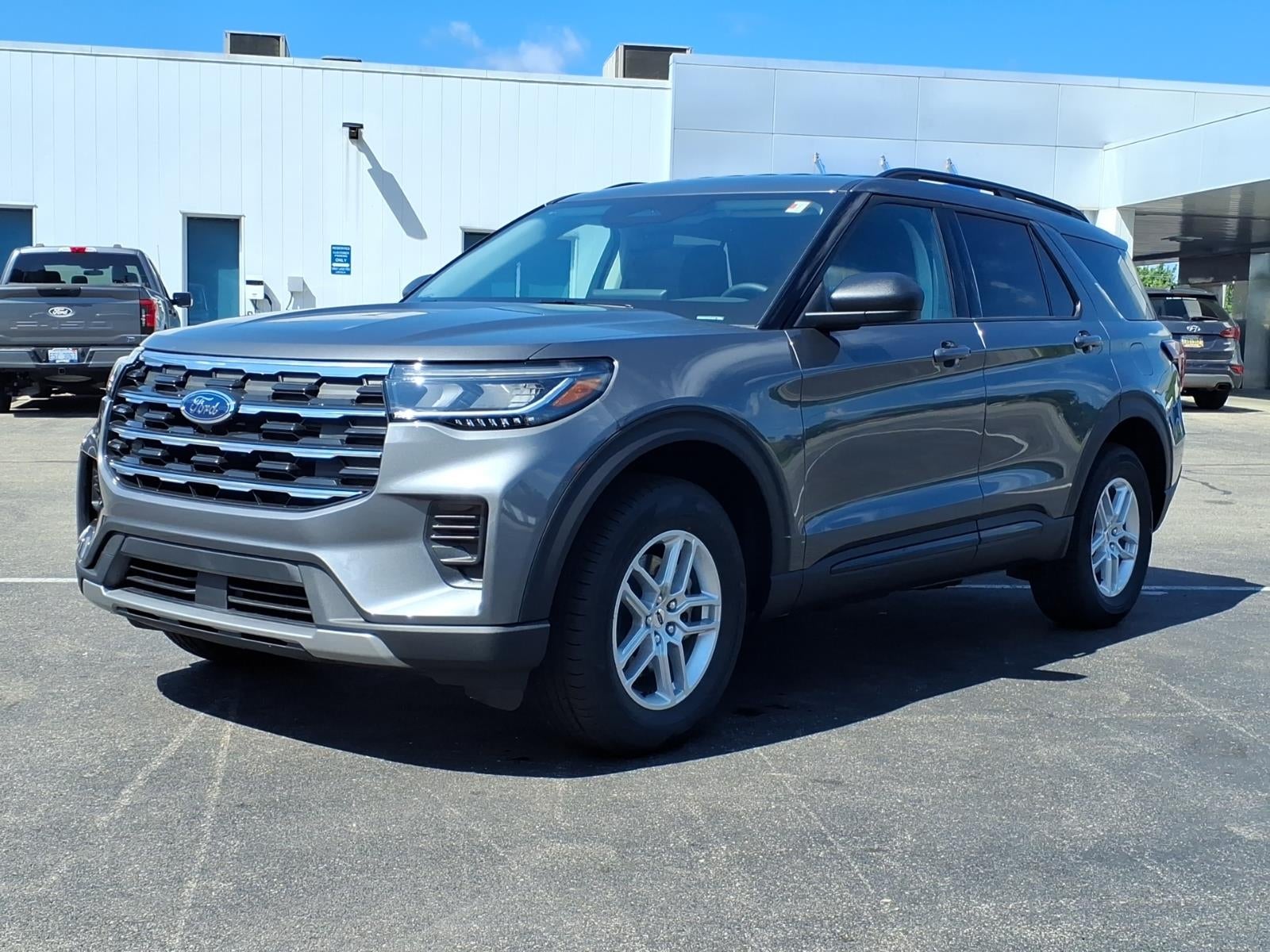 2026 Ford Explorer ACTIVE W/200A PKG 4WD