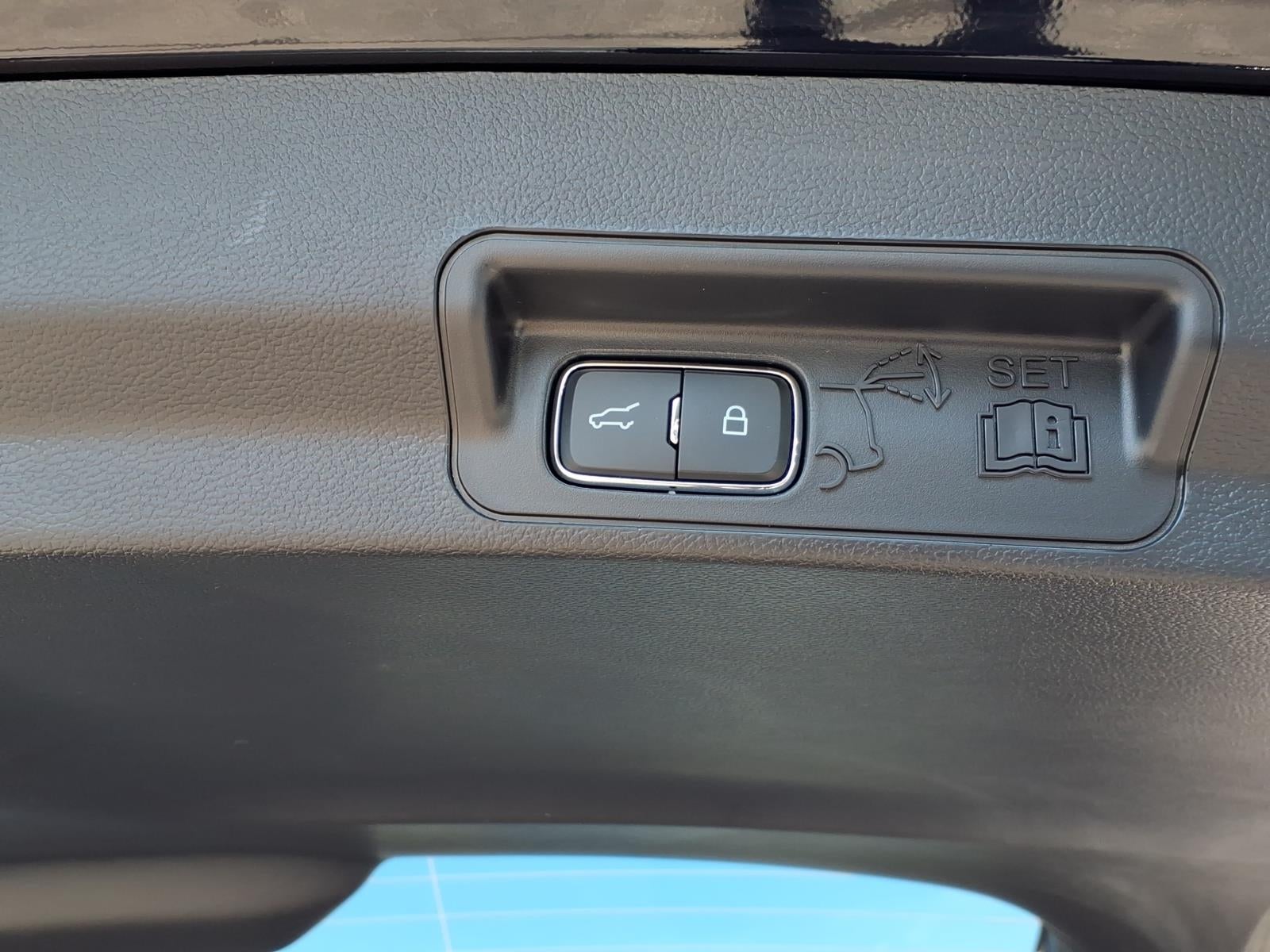 2027 Ford Explorer ACTIVE W/100A PKG 4WD