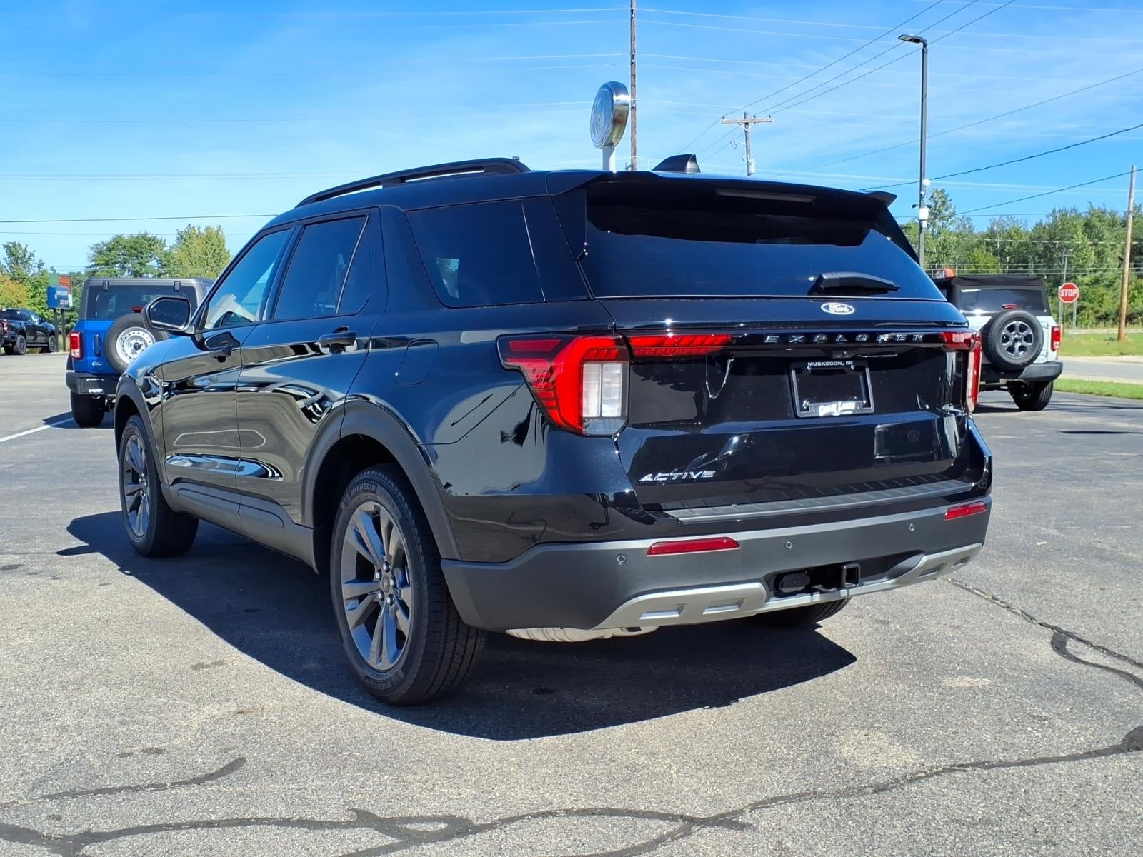 2027 Ford Explorer ACTIVE W/100A PKG 4WD