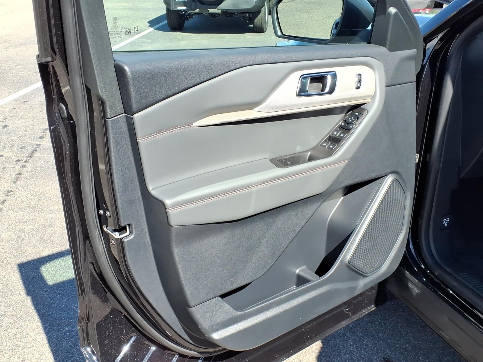 2027 Ford Explorer ACTIVE W/100A PKG 4WD