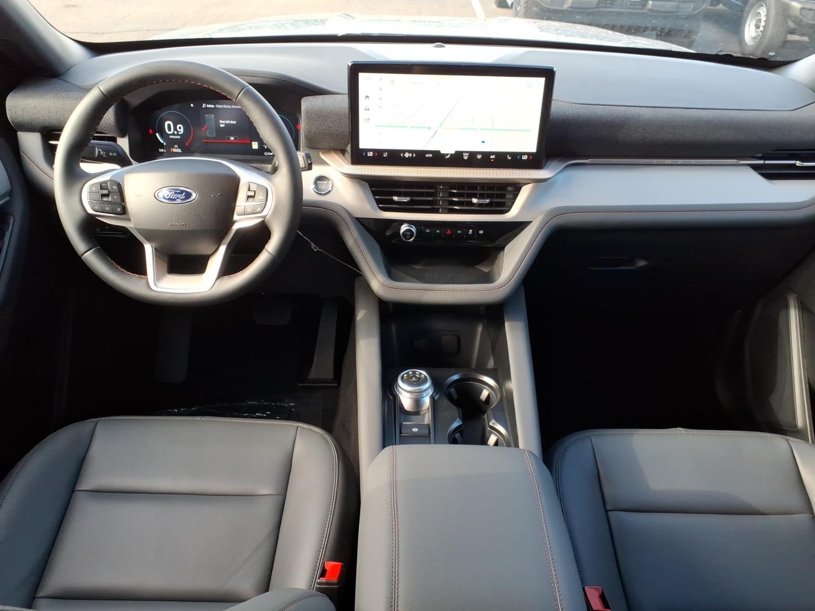 2027 Ford Explorer ACTIVE W/200A PKG 4WD