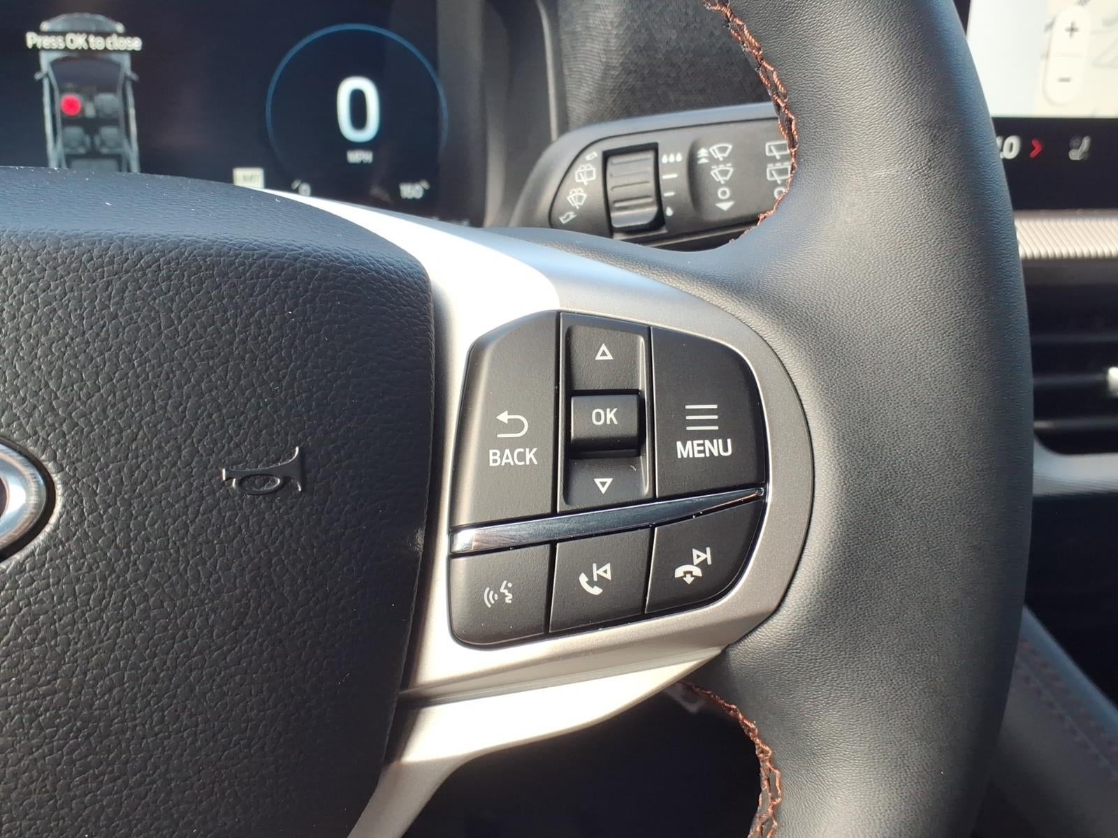 2027 Ford Explorer ACTIVE W/200A PKG 4WD
