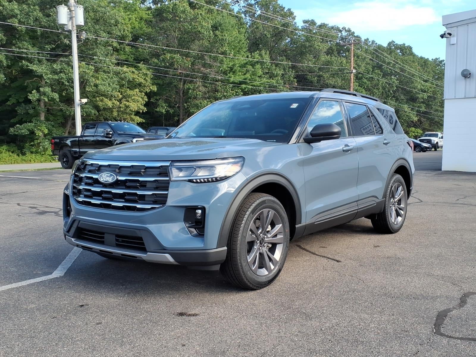 2027 Ford Explorer ACTIVE W/200A PKG 4WD