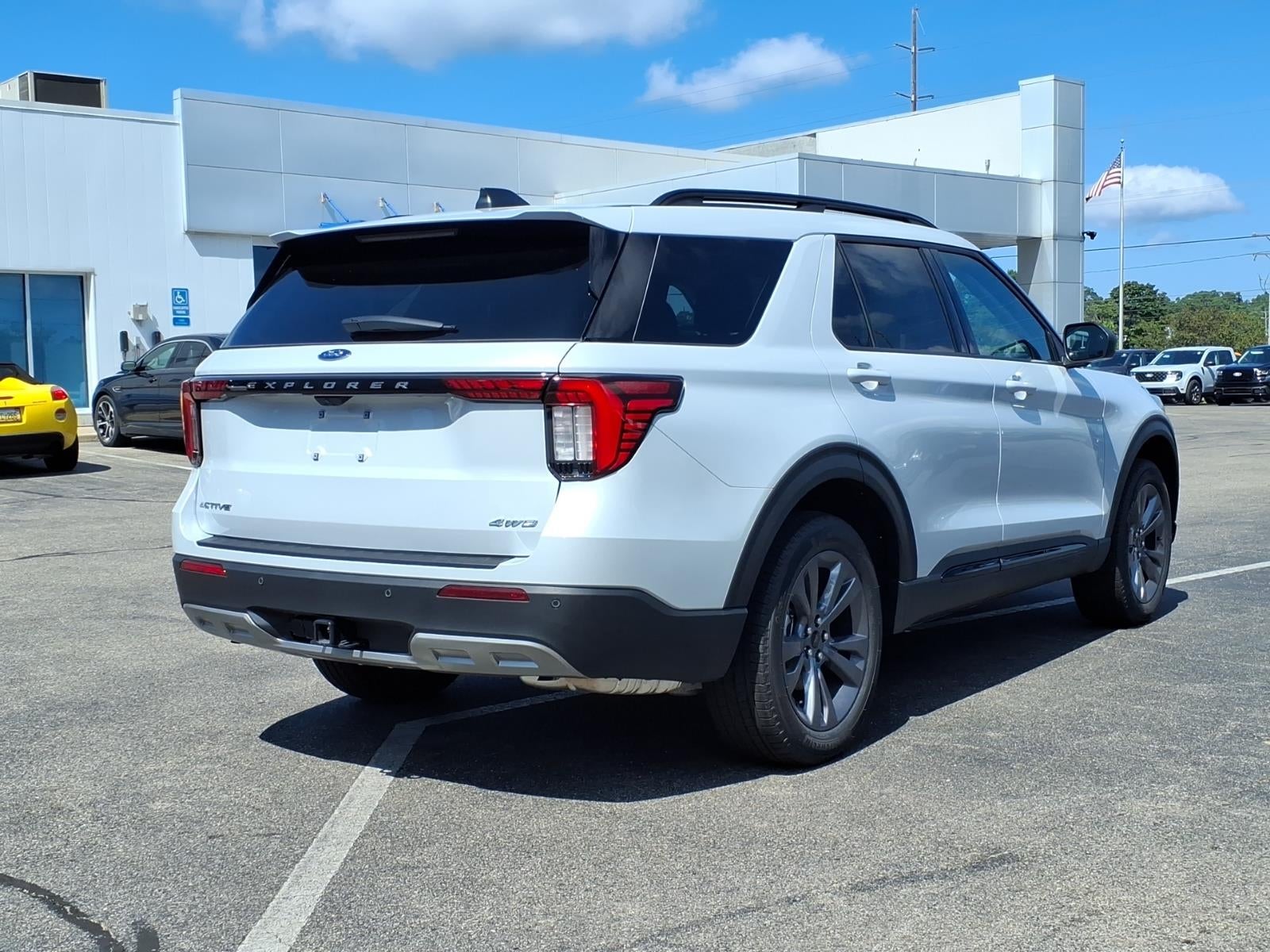 2026 Ford Explorer ACTIVE W/200A PKG 4WD