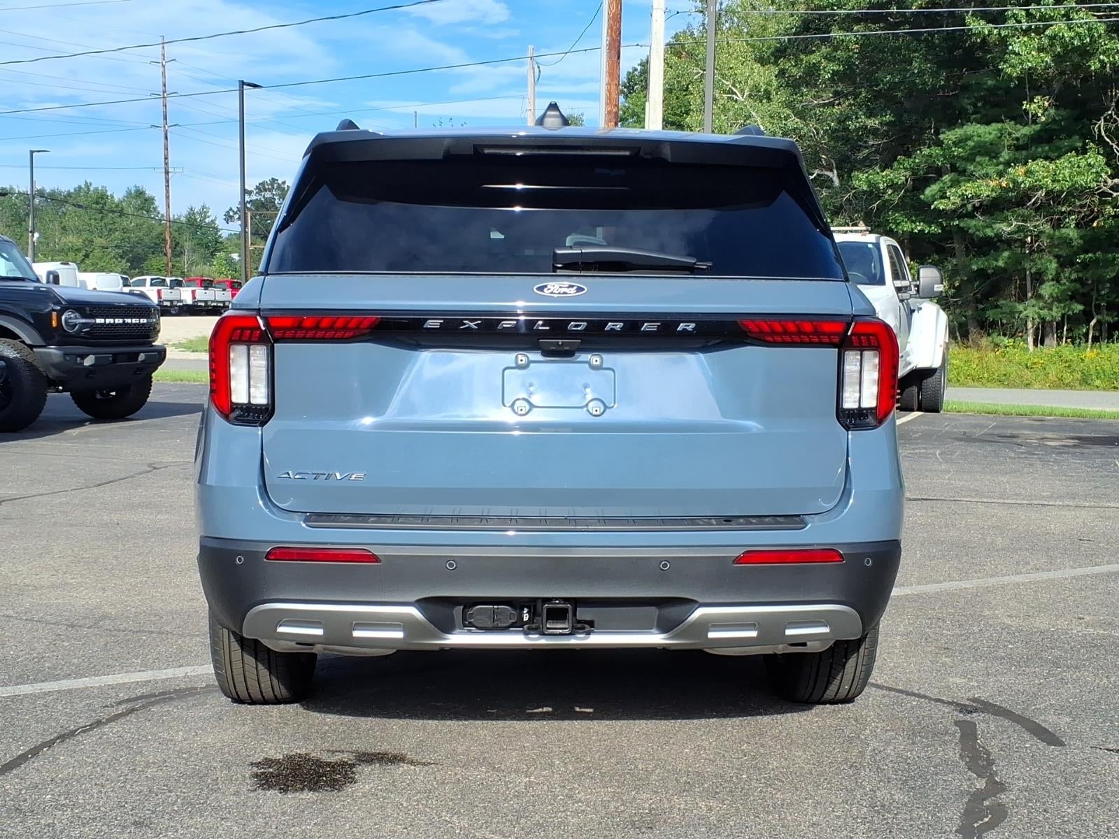 2027 Ford Explorer ACTIVE W/200A PKG 4WD