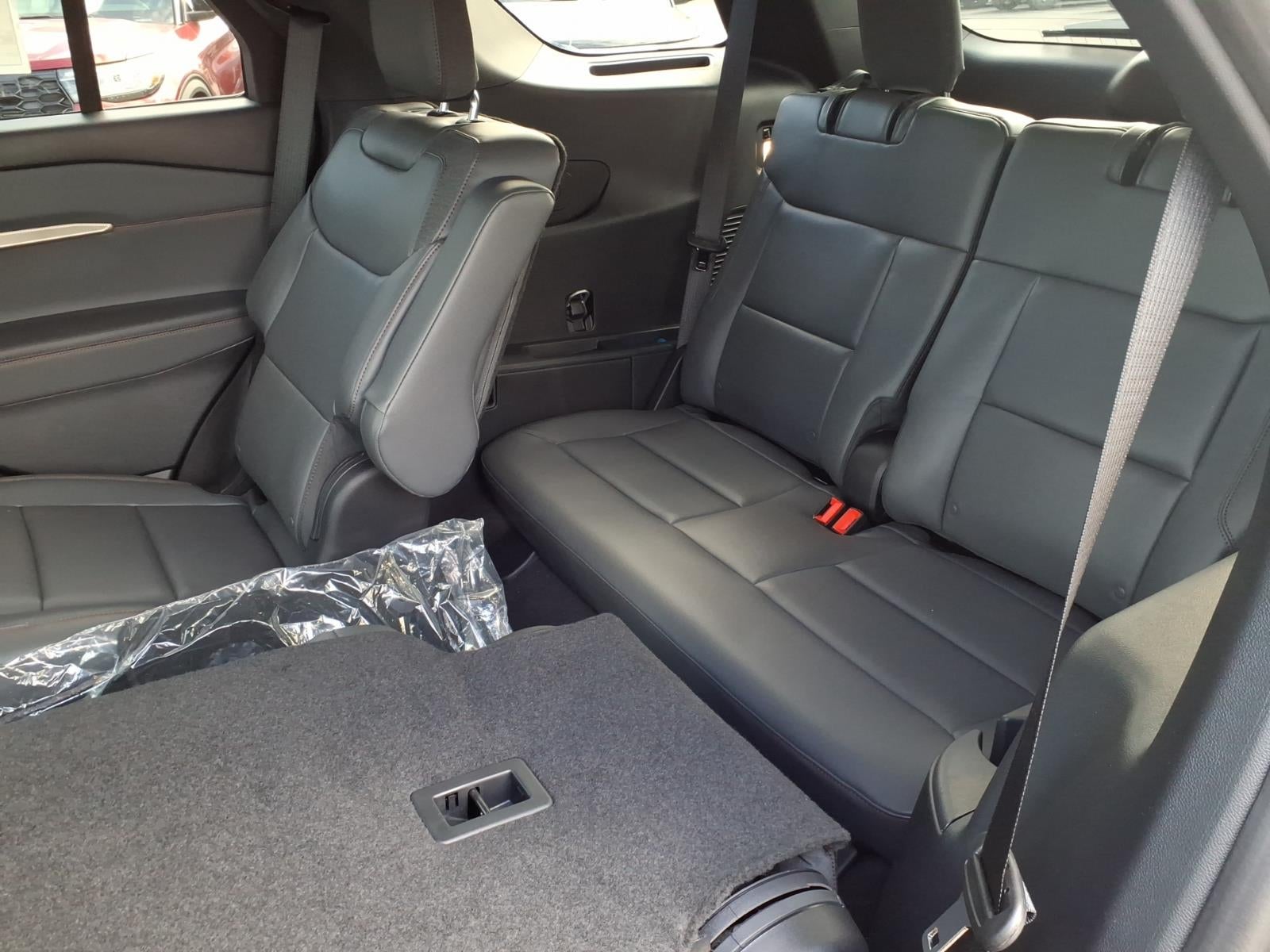 2027 Ford Explorer ACTIVE W/200A PKG 4WD