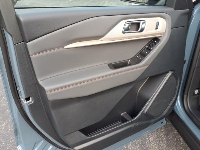 2027 Ford Explorer ACTIVE W/200A PKG 4WD