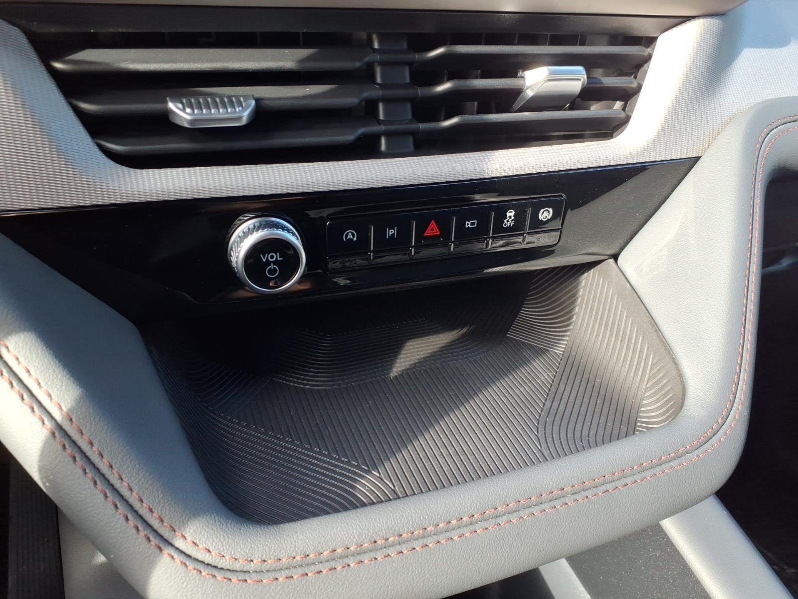 2027 Ford Explorer ACTIVE W/200A PKG 4WD