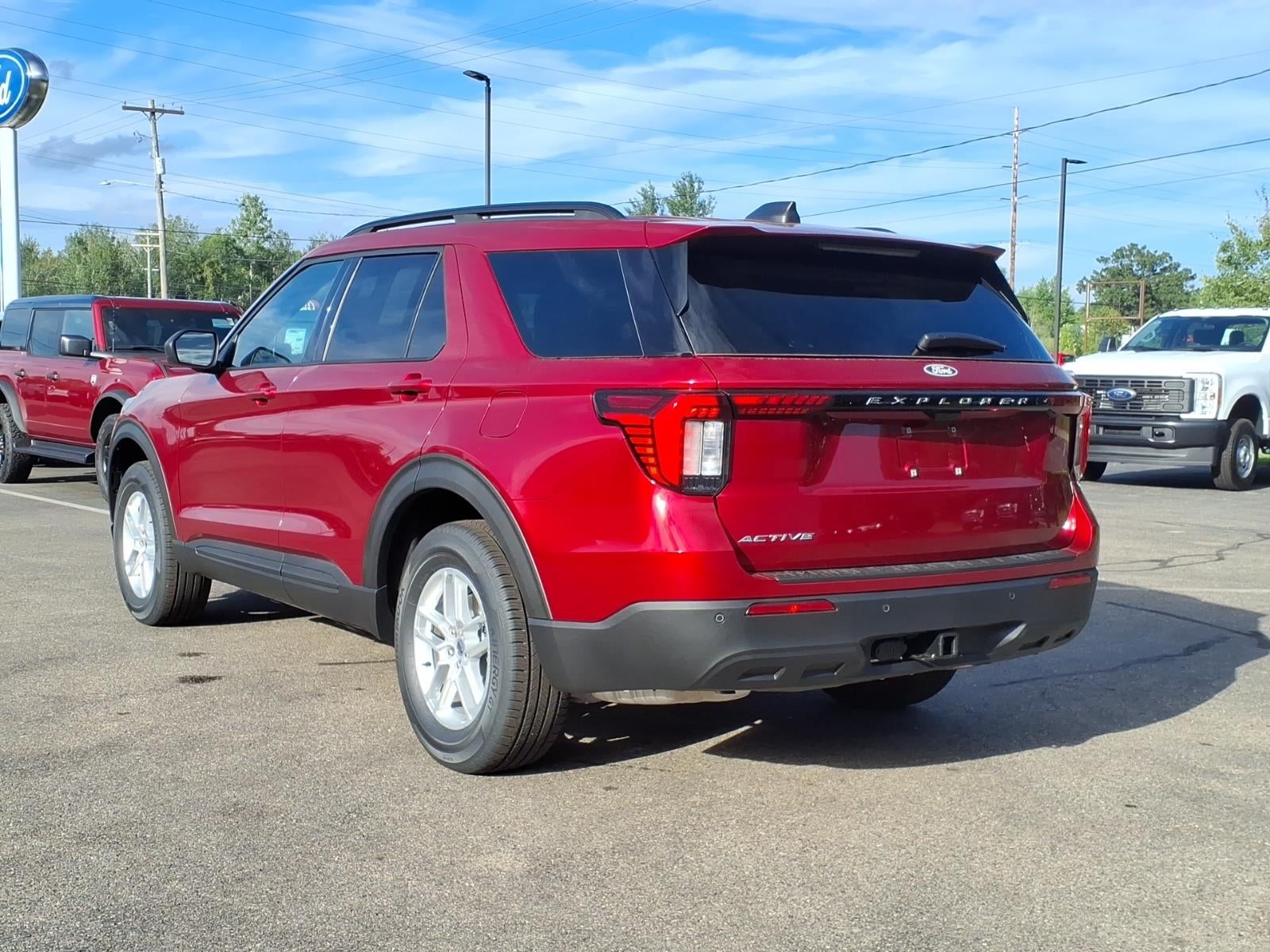 2027 Ford Explorer ACTIVE W/200A PKG 4WD