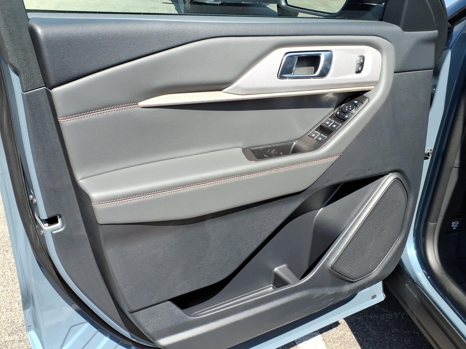 2026 Ford Explorer ACTIVE W/200A PKG 4WD
