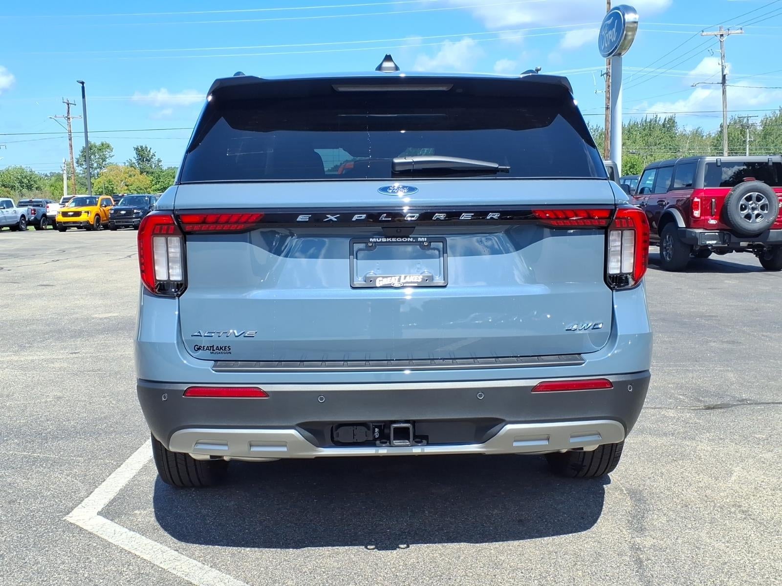 2026 Ford Explorer ACTIVE W/200A PKG 4WD