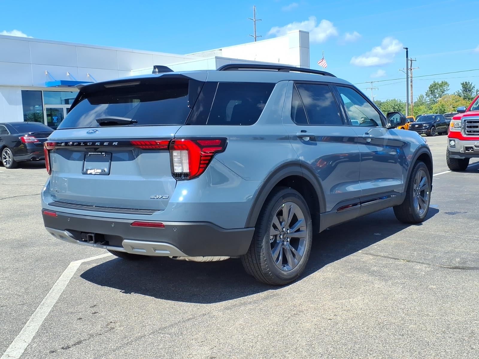 2026 Ford Explorer ACTIVE W/200A PKG 4WD