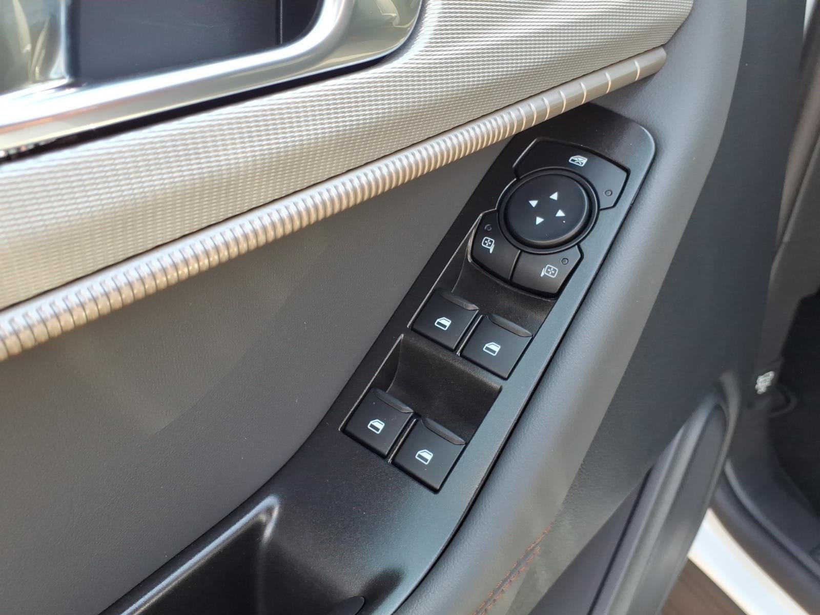 2027 Ford Explorer ACTIVE W/100A PKG 4WD
