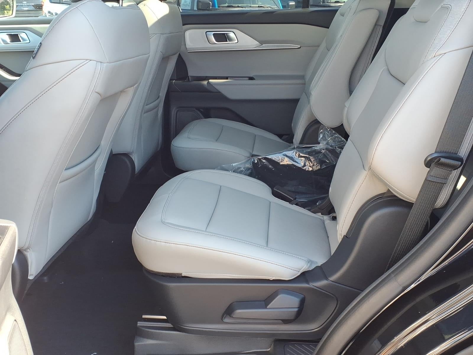 2026 Ford Explorer ACTIVE W/200A PKG 4WD