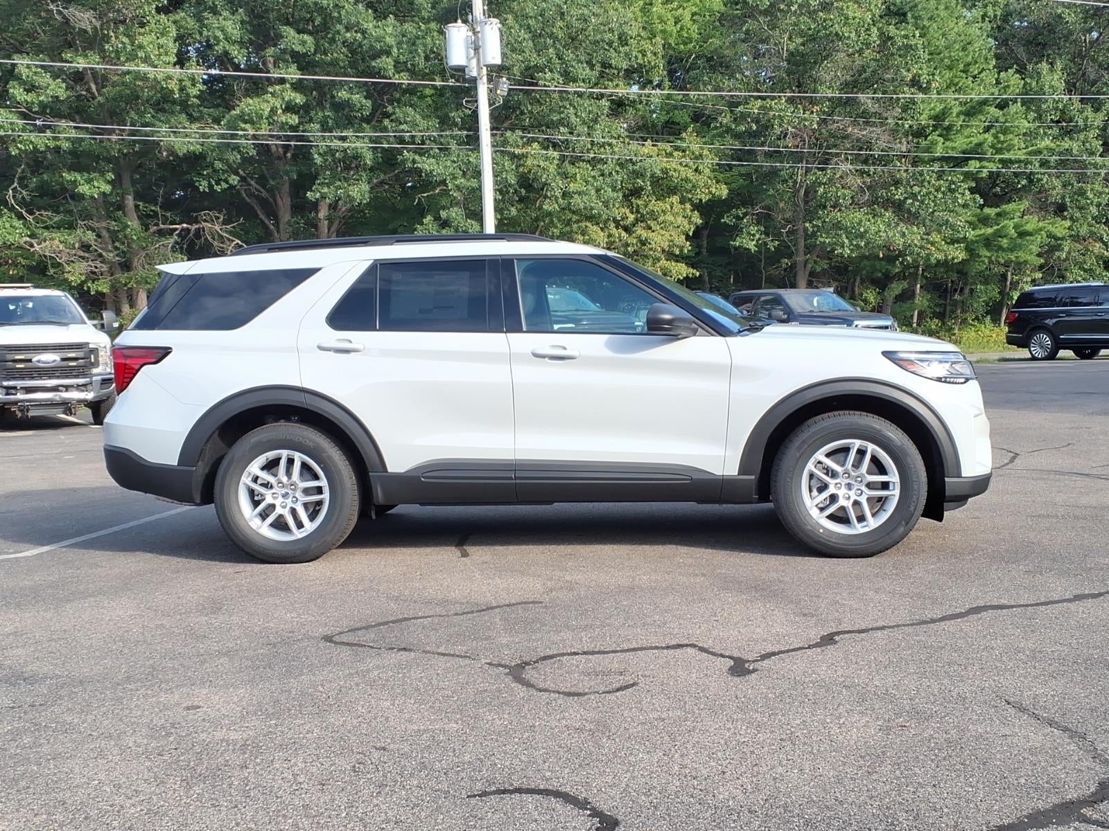 2027 Ford Explorer ACTIVE W/200A PKG 4WD