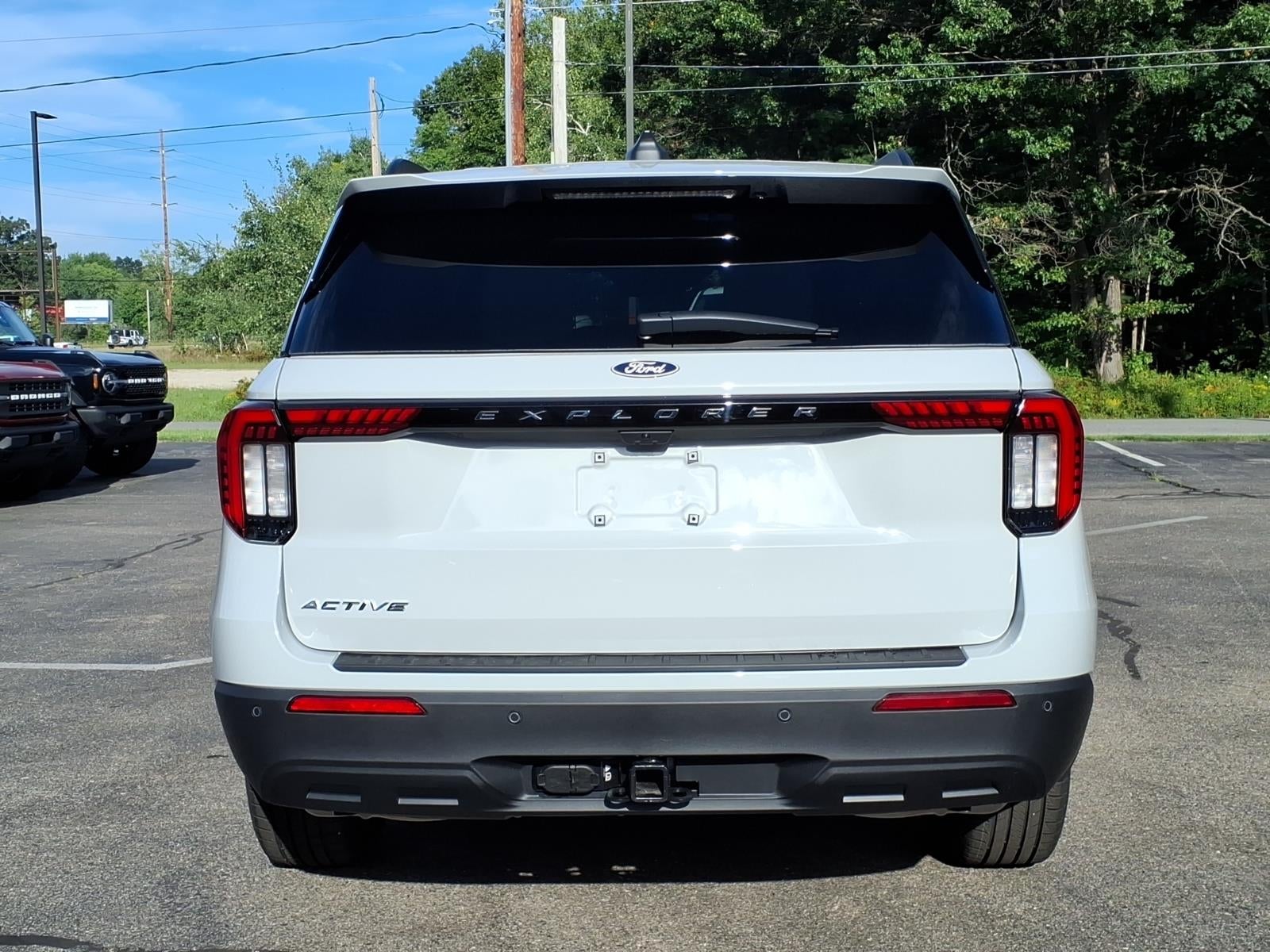 2027 Ford Explorer ACTIVE W/200A PKG 4WD