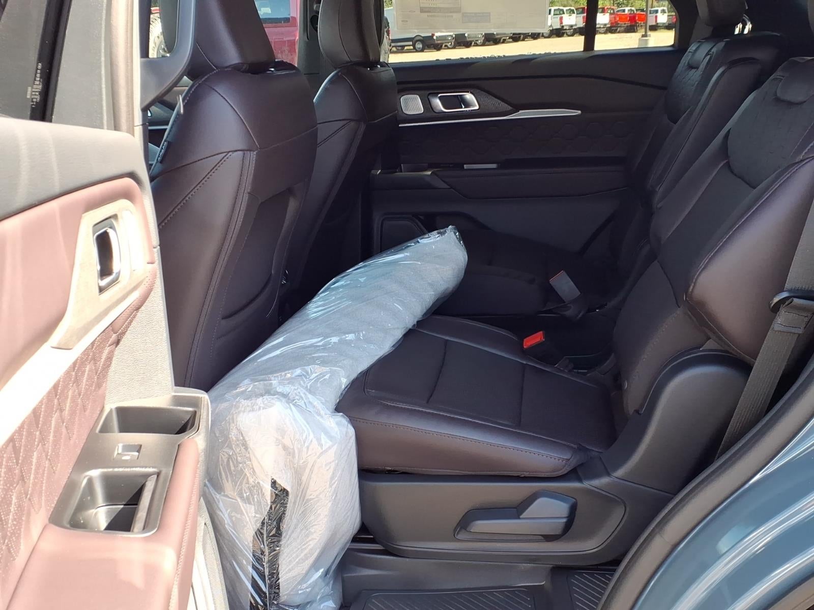 2027 Ford Explorer PLATINUM 4WD