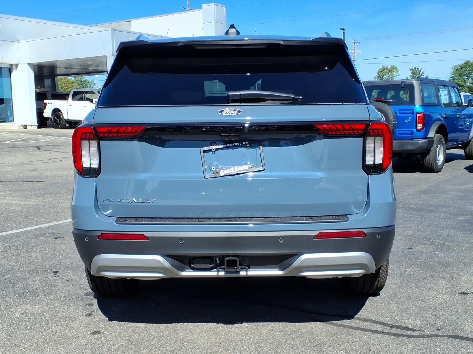 2027 Ford Explorer PLATINUM 4WD
