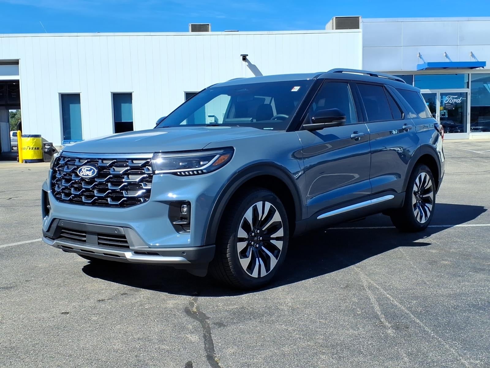 2027 Ford Explorer PLATINUM 4WD