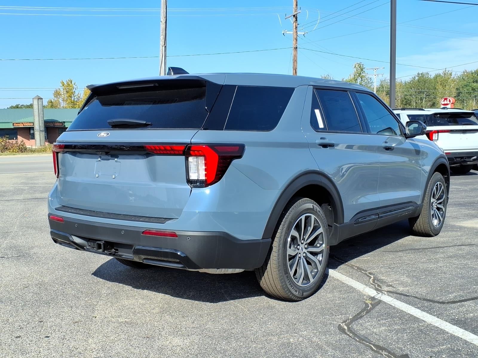 2027 Ford Explorer ST-LINE 4WD
