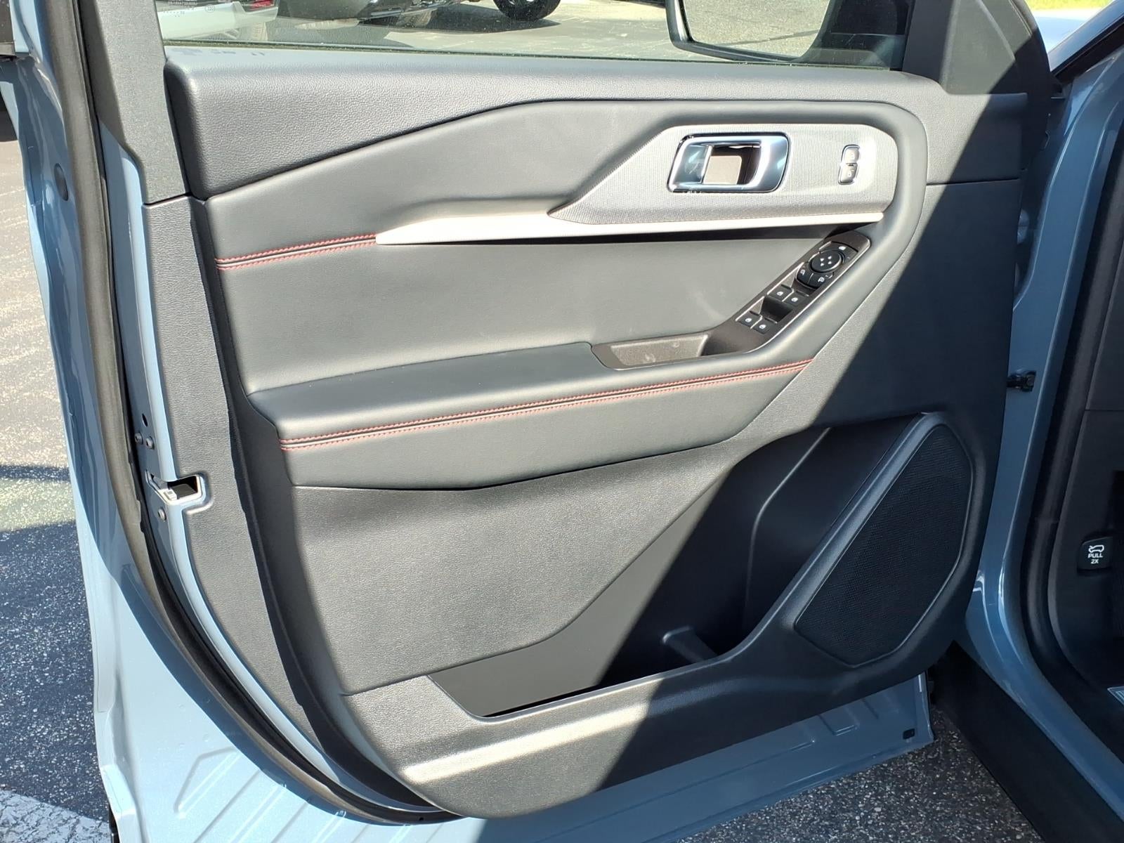 2027 Ford Explorer ST-LINE 4WD