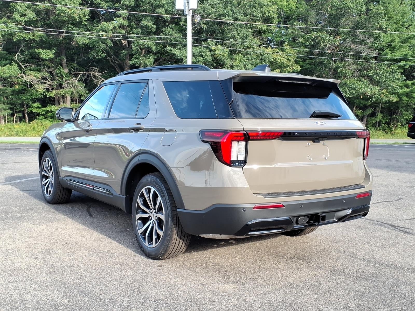 2027 Ford Explorer ST-LINE 4WD