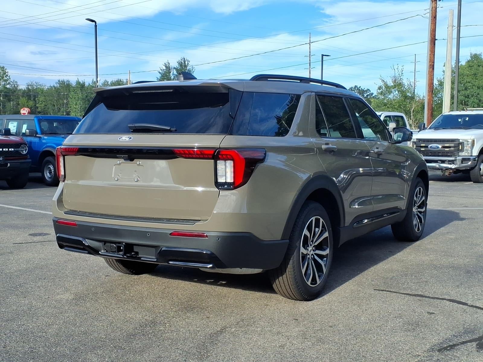 2027 Ford Explorer ST-LINE 4WD