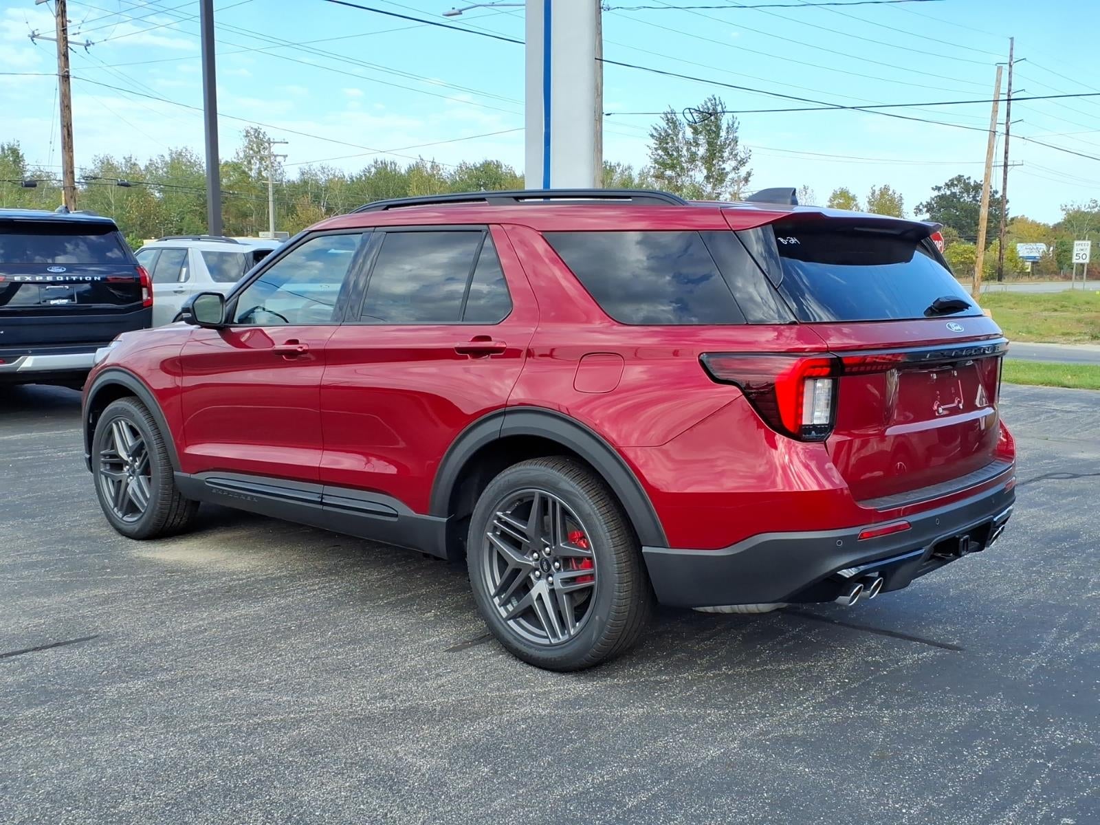 2027 Ford Explorer ST 4WD