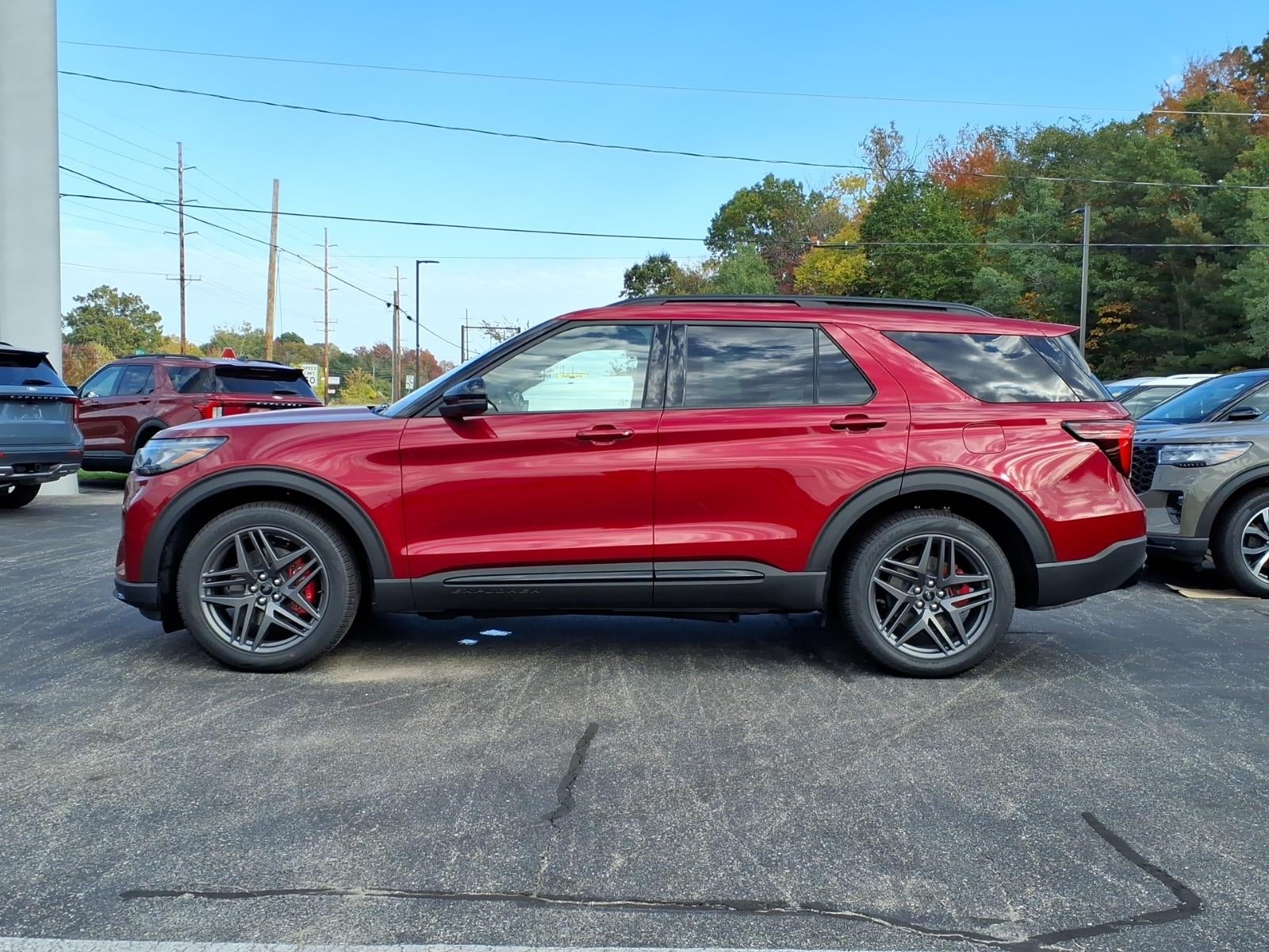2027 Ford Explorer ST 4WD