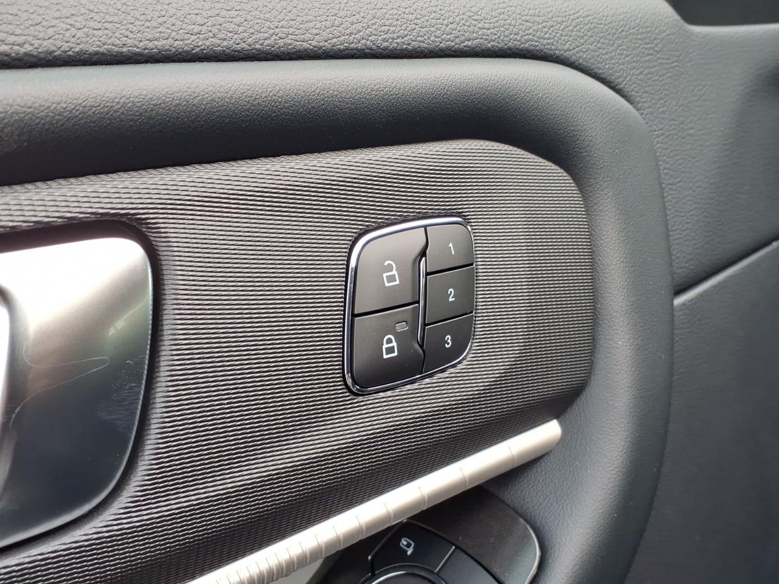2026 Ford Explorer TREMOR 4WD