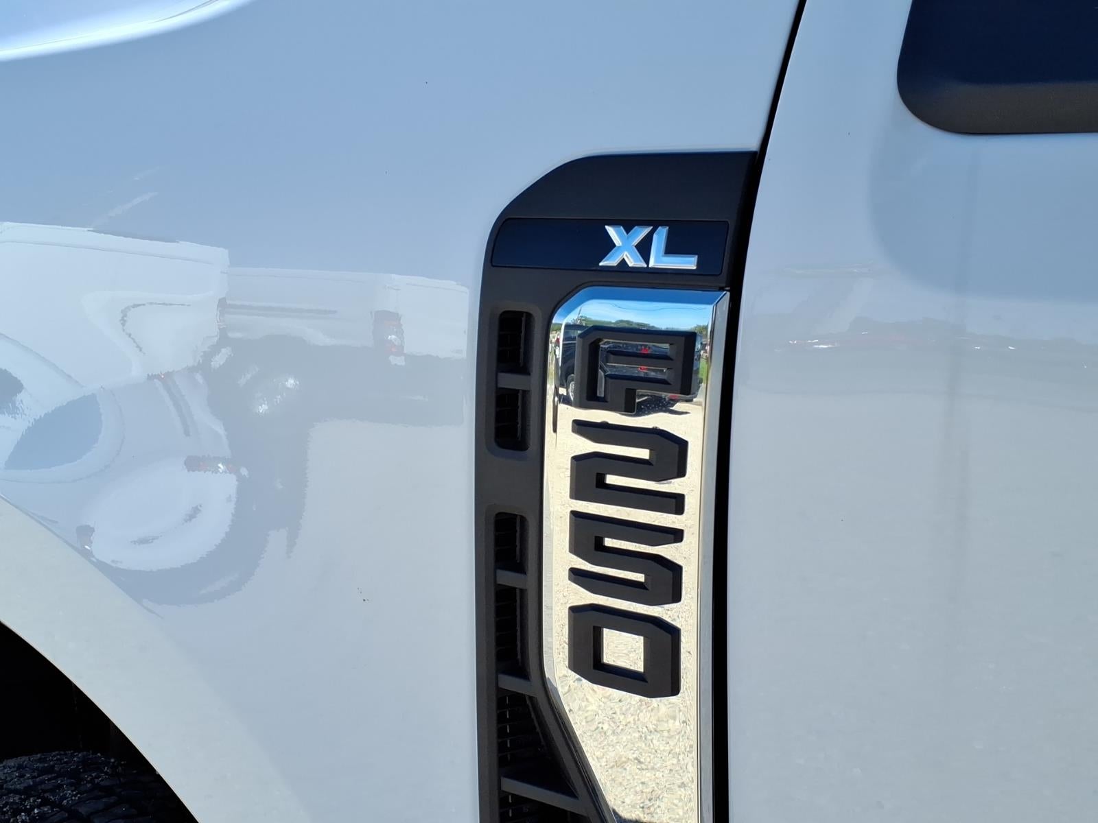 2026 Ford F-250 Super Duty XL 4WD CREW CAB 6.75 BOX
