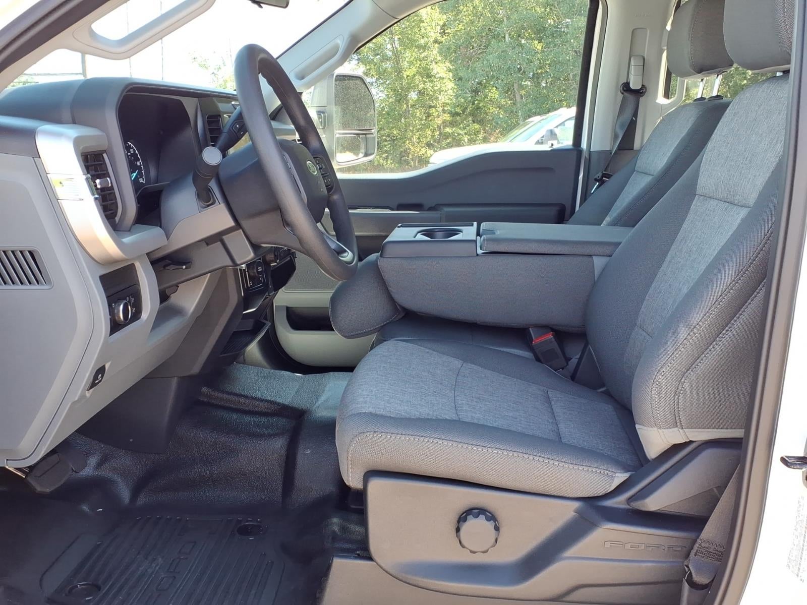 2026 Ford F-250 Super Duty XL 4WD CREW CAB 6.75 BOX