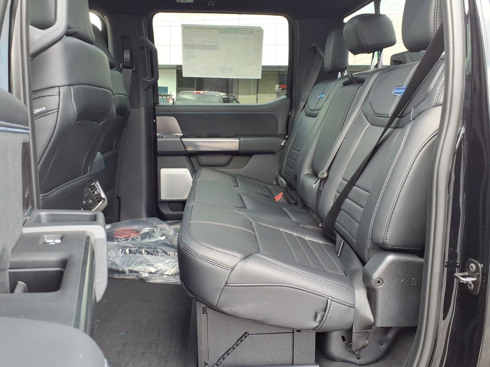 2026 Ford F-350 Super Duty PLATINUM 4WD CREW CAB 6.75 BOX