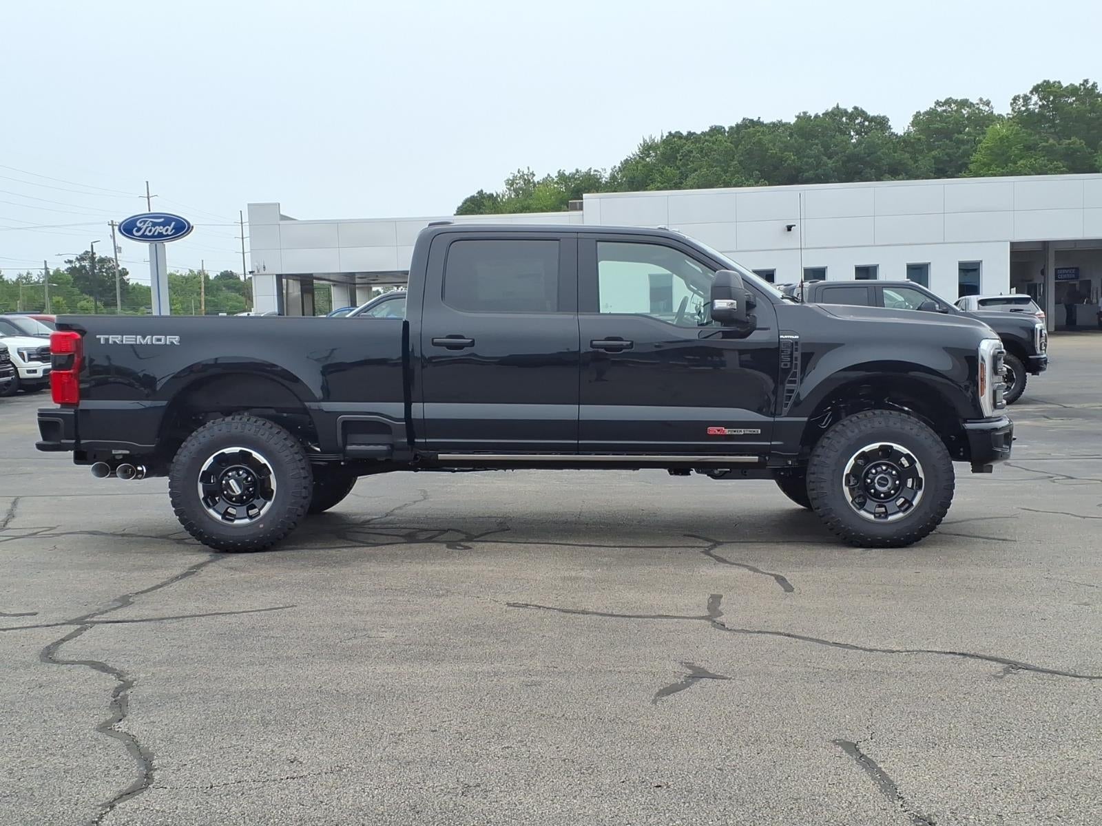 2026 Ford F-350 Super Duty PLATINUM 4WD CREW CAB 6.75 BOX