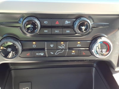2027 Ford F-350 Super Duty XLT 4WD CREW CAB 6.75 BOX