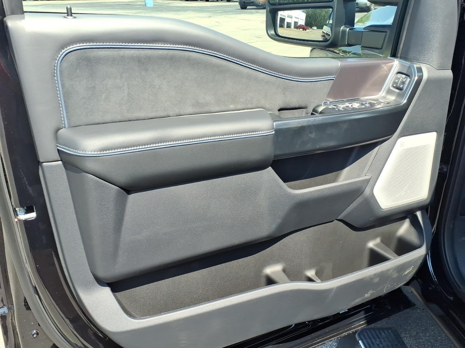 2026 Ford F-350 Super Duty PLATINUM 4WD CREW CAB 6.75 BOX