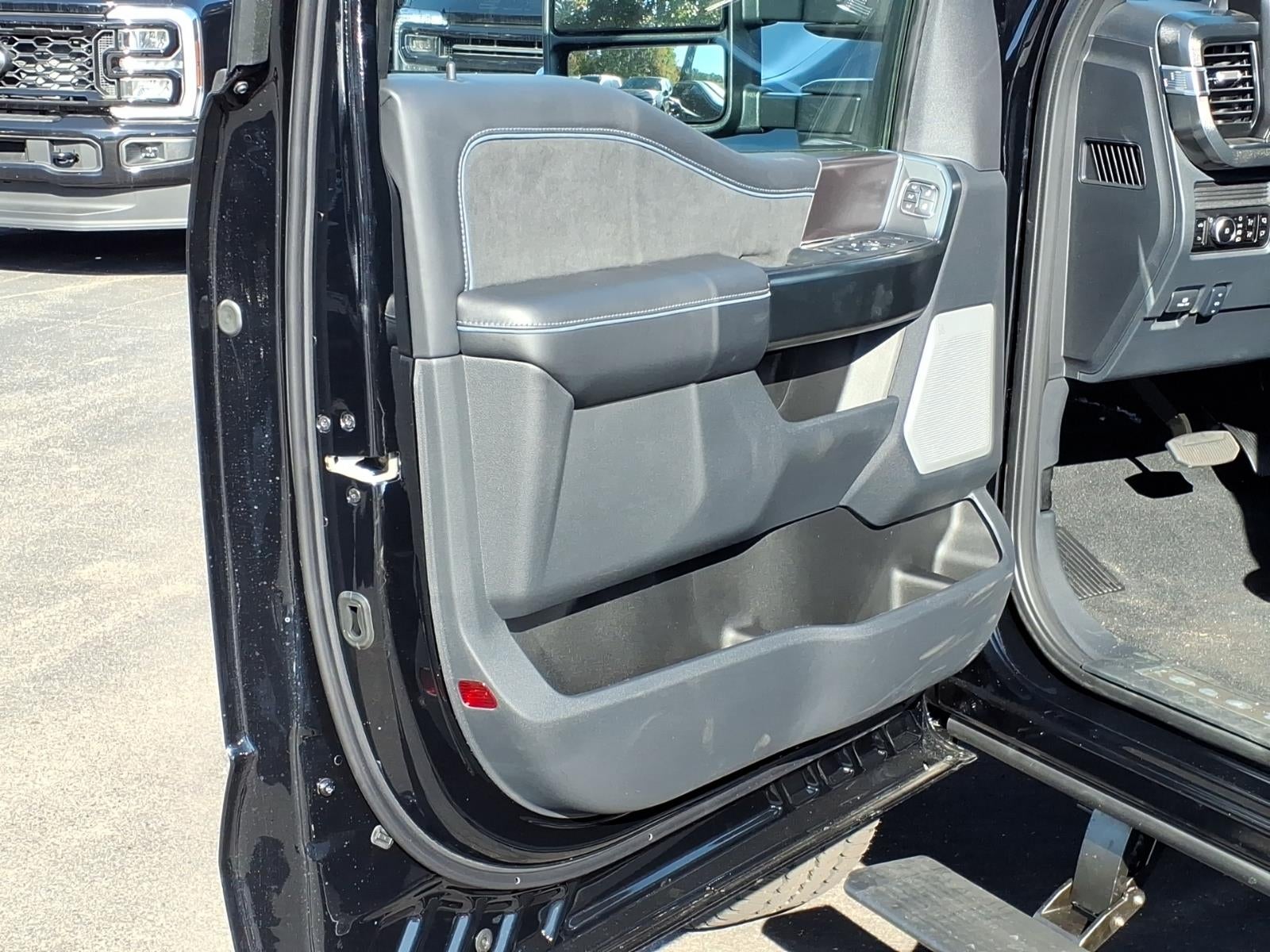 2027 Ford F-350 Super Duty PLATINUM 4WD CREW CAB 6.75 BOX