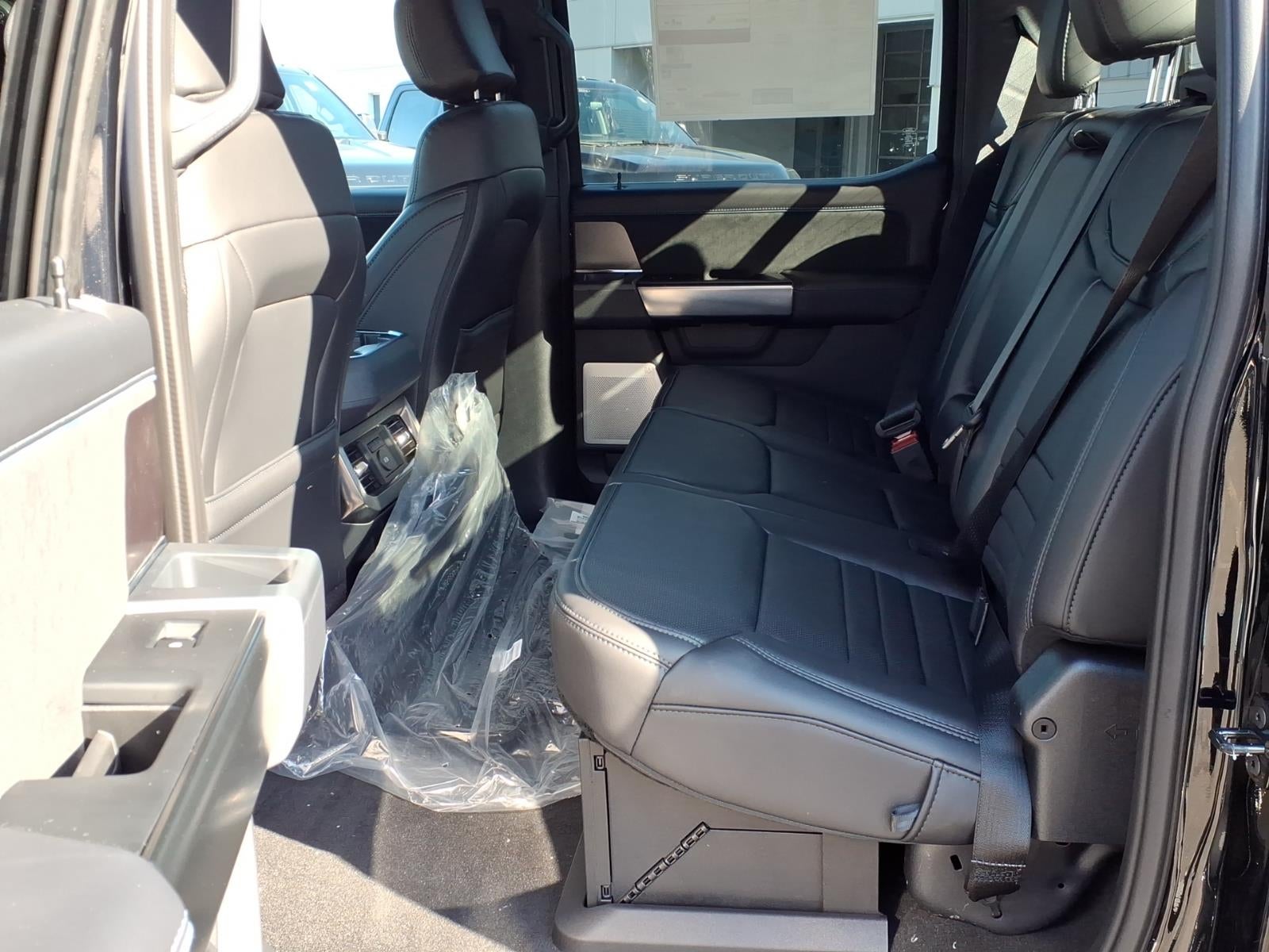2027 Ford F-350 Super Duty PLATINUM 4WD CREW CAB 6.75 BOX