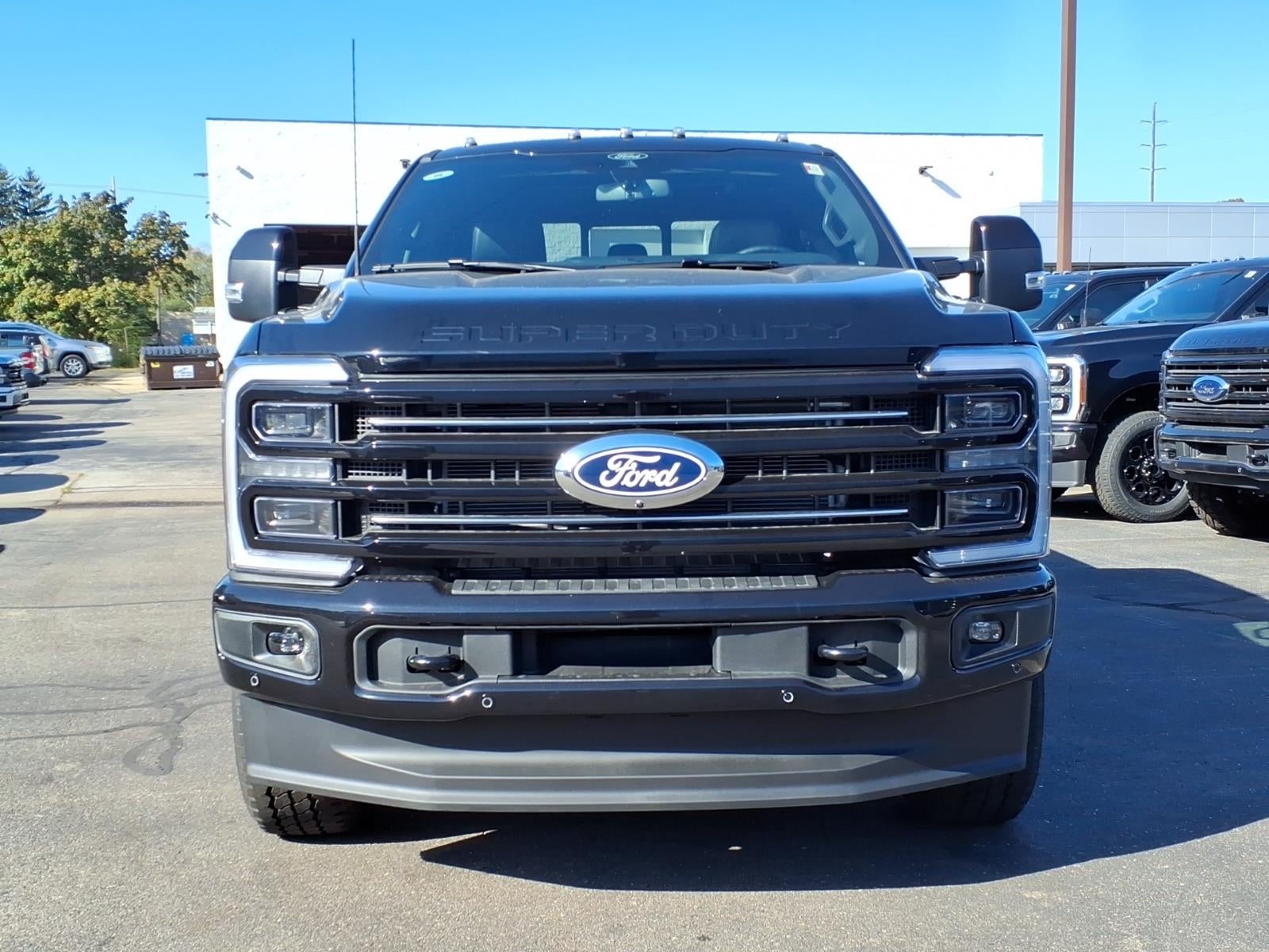 2027 Ford F-350 Super Duty PLATINUM 4WD CREW CAB 6.75 BOX