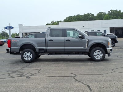 2026 Ford F-350 Super Duty XLT 4WD CREW CAB 6.75 BOX