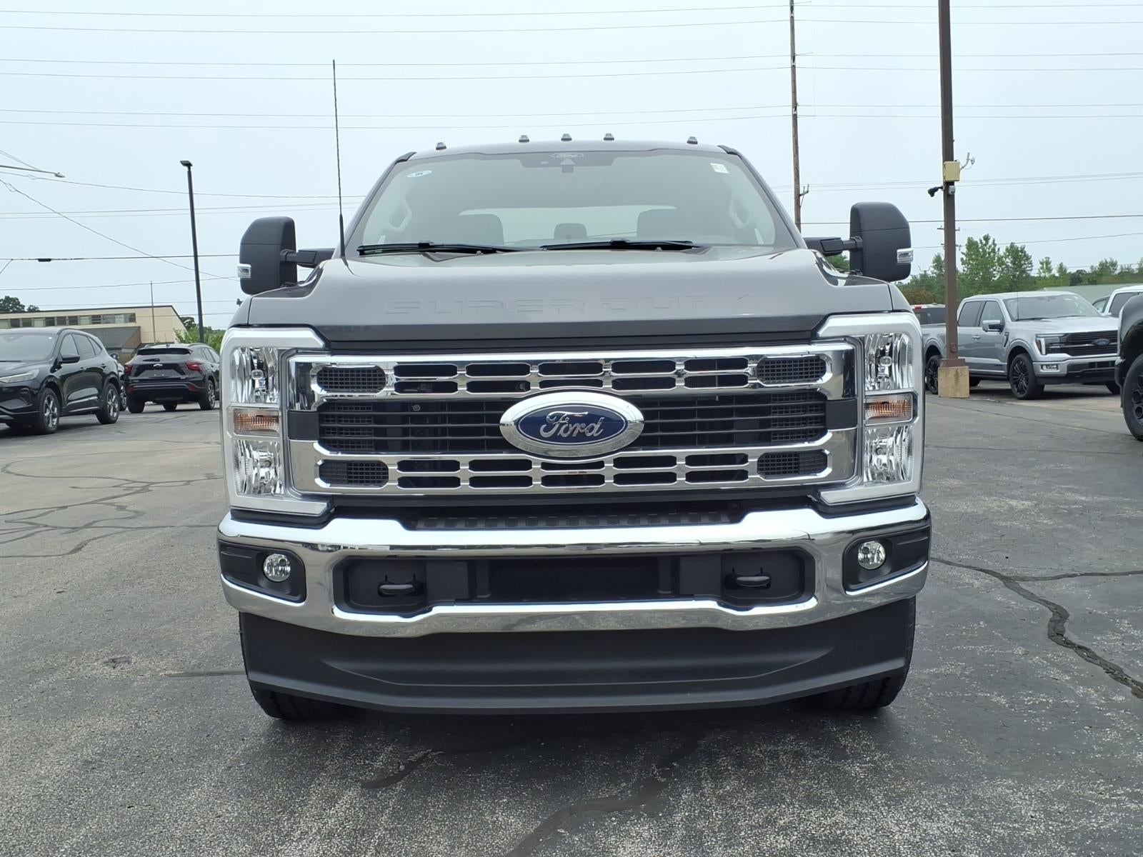2026 Ford F-350 Super Duty XLT 4WD CREW CAB 6.75 BOX