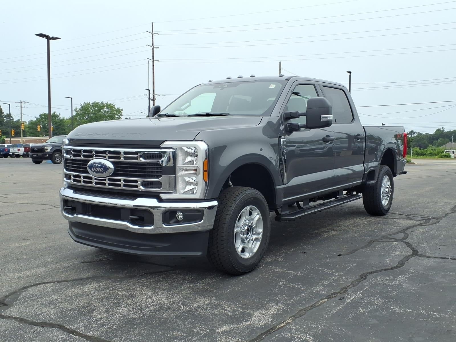 2026 Ford F-350 Super Duty XLT 4WD CREW CAB 6.75 BOX