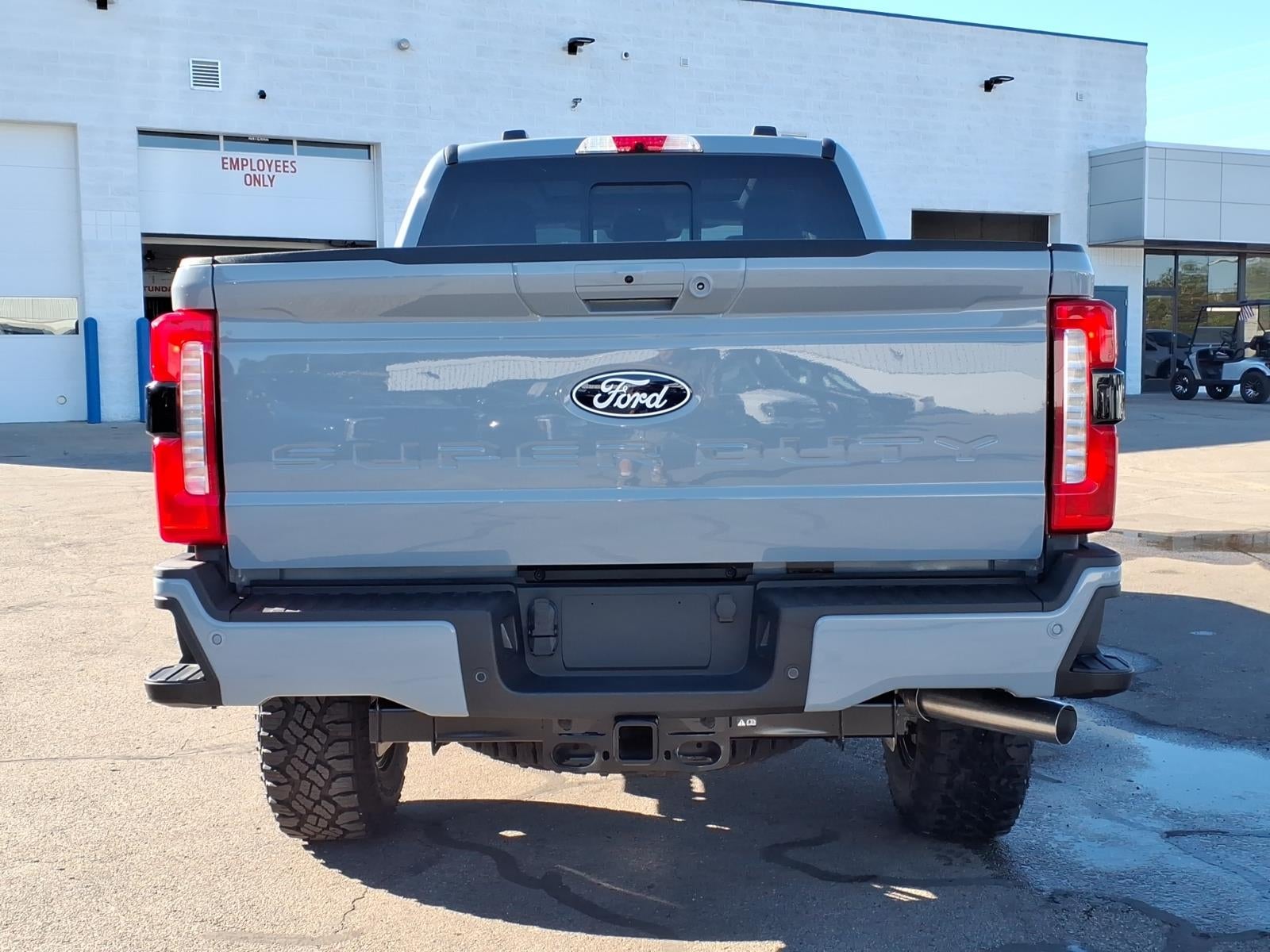 2027 Ford F-350 Super Duty LARIAT 4WD CREW CAB 6.75 BOX